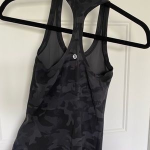 Lululemon black camo print tank top